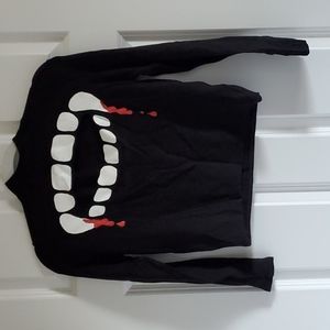 Crop top long-sleeved vampire